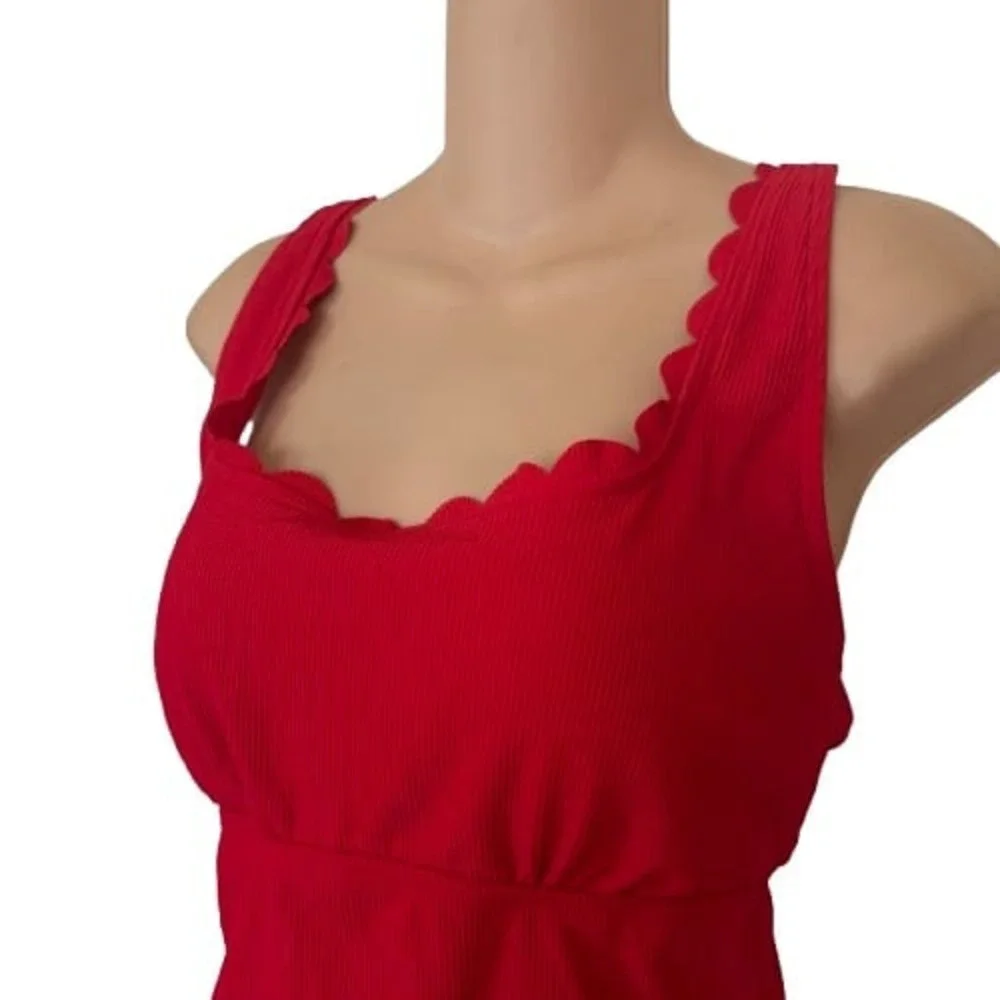 Charmo Womens Scalloped Ribbed One Piece Swimsuit NWT‎ Sz Medium Red